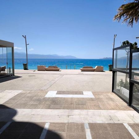 לוטראקי Apartment 50 Meters From The Beach מראה חיצוני תמונה