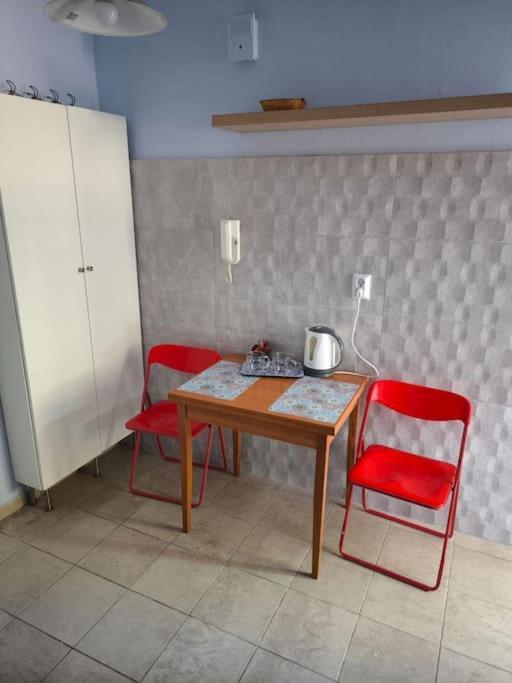 לוטראקי Apartment 50 Meters From The Beach מראה חיצוני תמונה